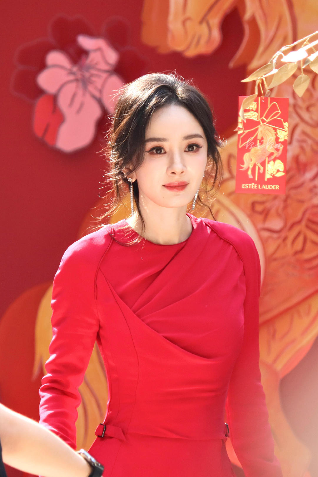 杨幂 见面会杨幂生图真的太美了啊，完全就是女神级别太有韵味了 