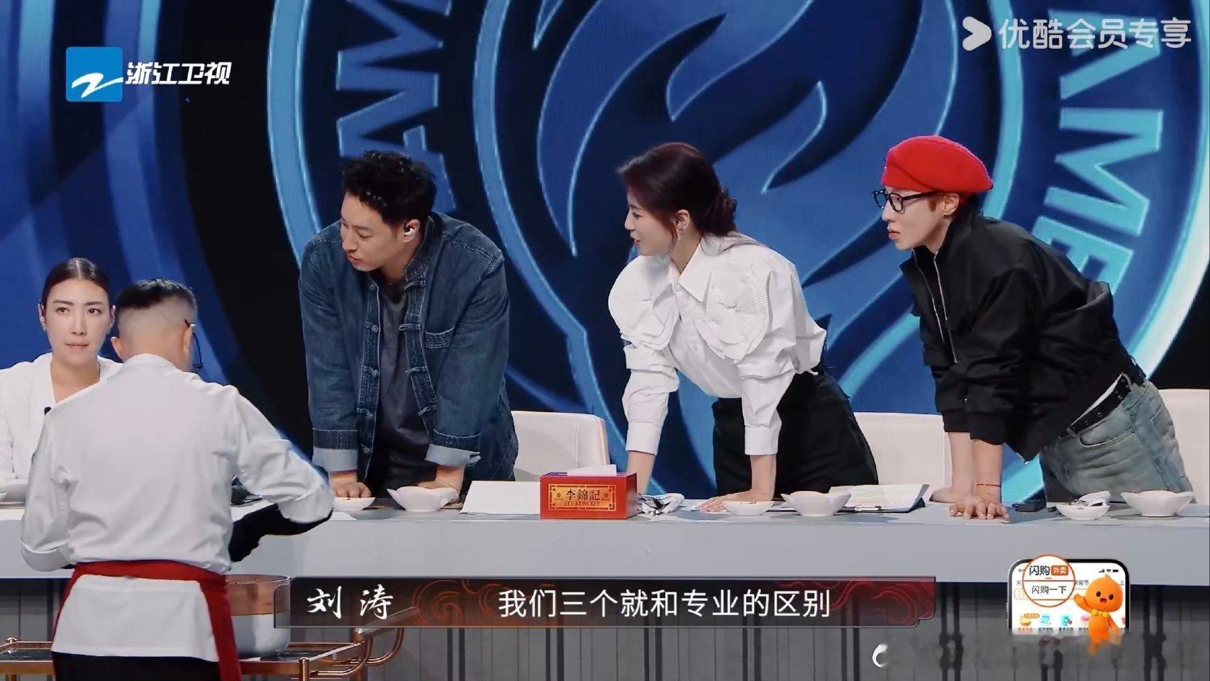 一碗槐花饭让刘涛想起姥姥花莽莽一碗槐花饭，原来最好吃的从来不是菜，是藏在里面的回