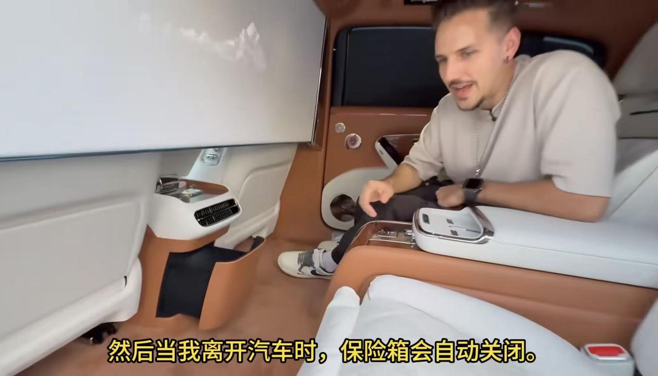 美国博主直言：尊界S800如果进欧美，传统豪车根本没得打
海外汽车博主在体验尊界