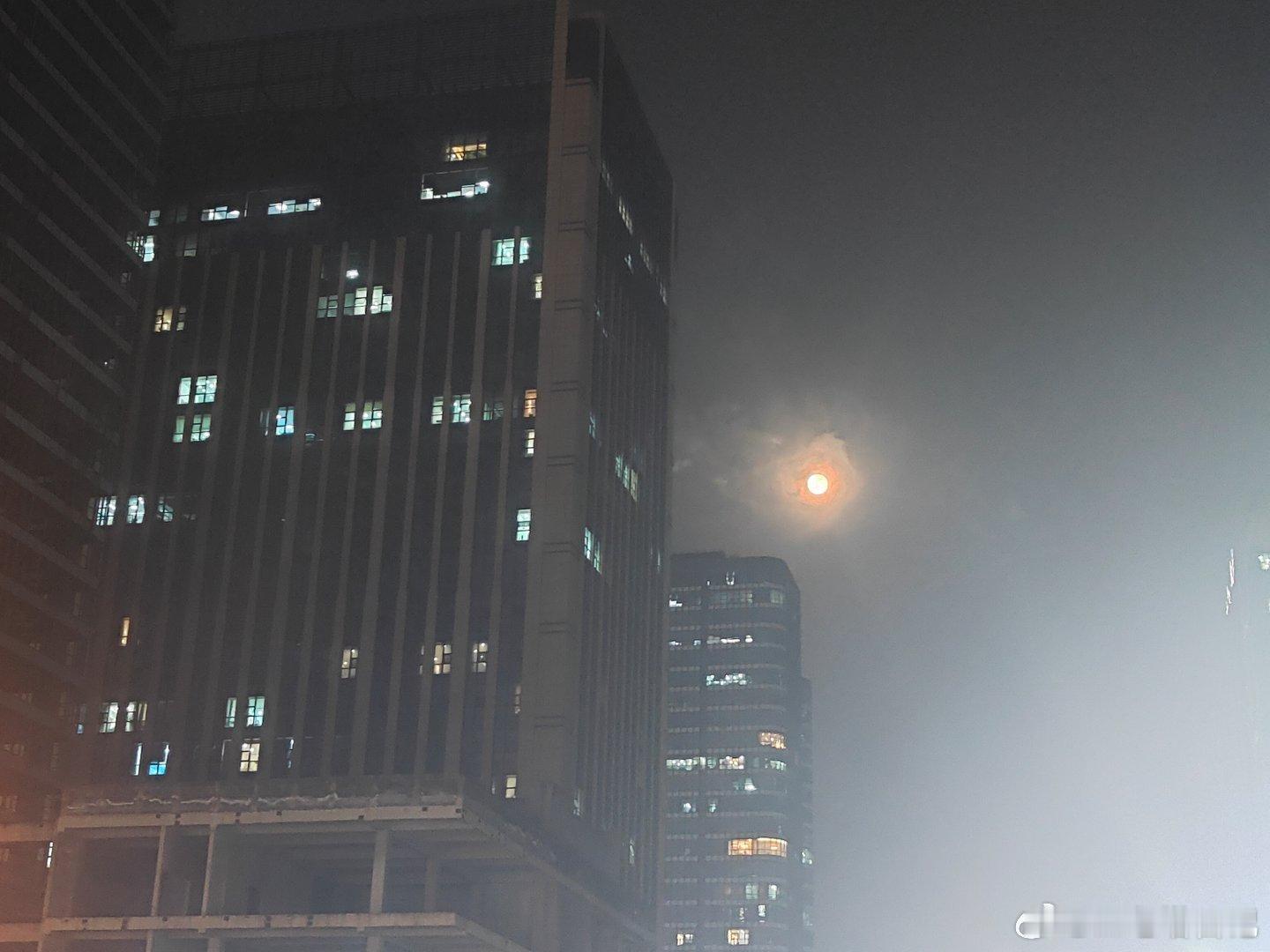 郑州的超级大月亮[老师好] ​​​