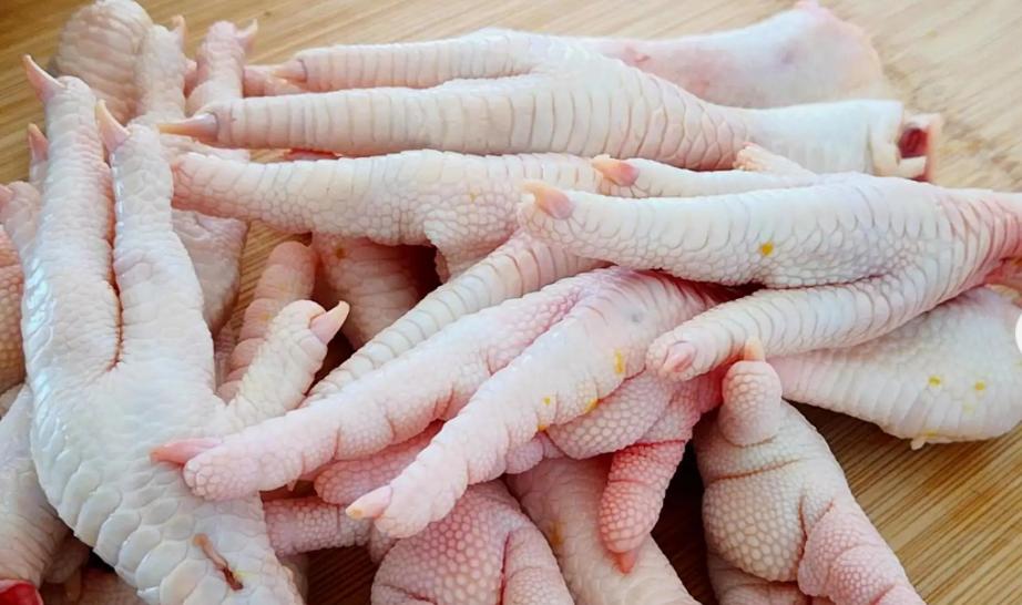 2026年央视3・15晚会曝光的网红毒鸡爪事件，迅速引爆全网热搜，成为大众关注的