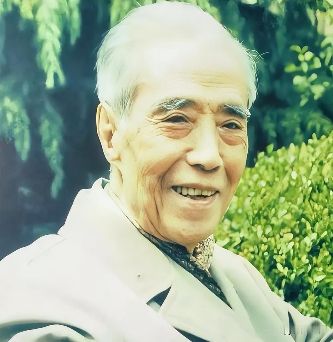 阳翰笙：左翼文艺领军人物、中国文联党组书记。他出生于1902年11月7日，去世于