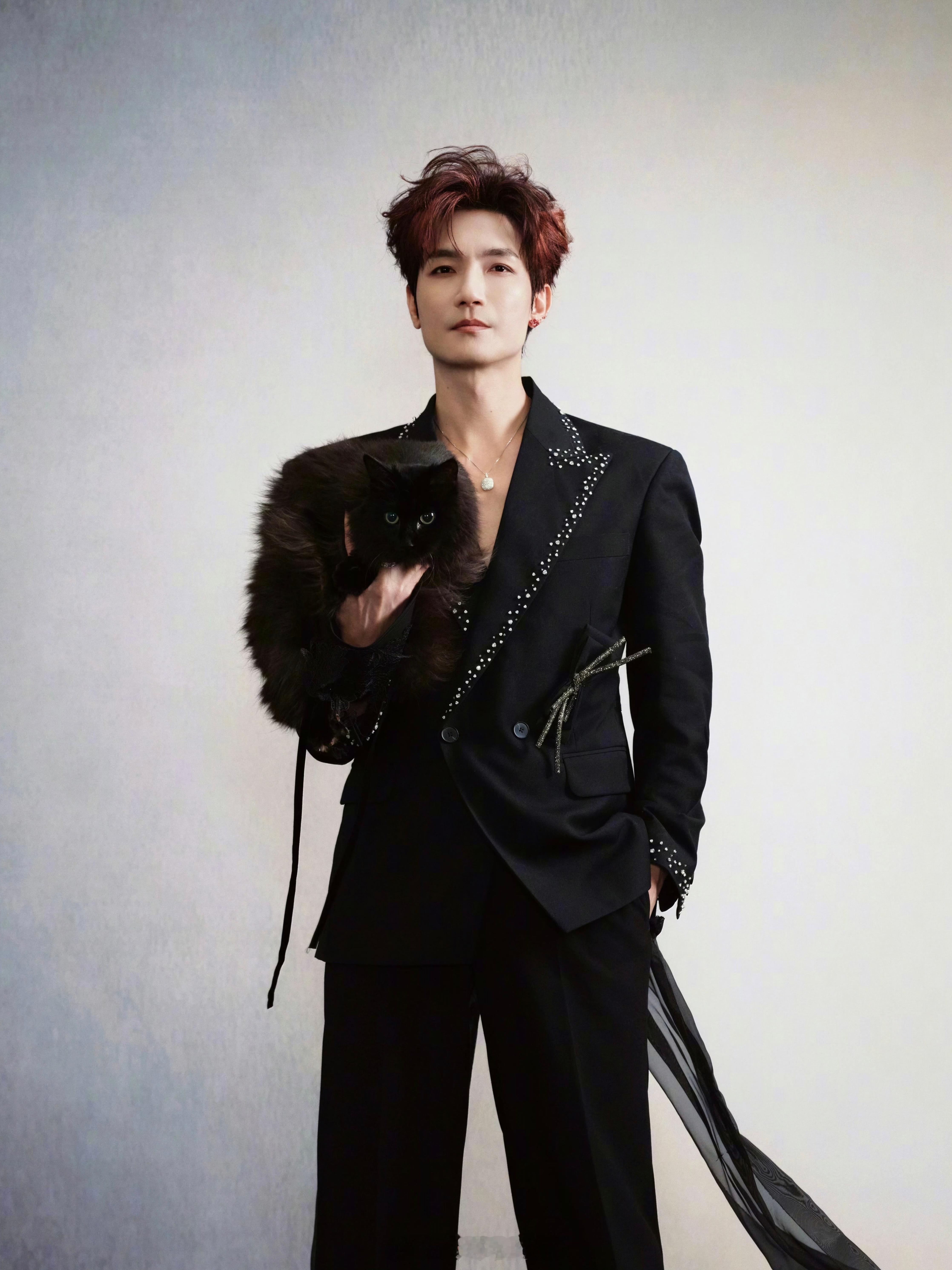 陈楚生确定加盟《湖南卫视跨年演唱会》，欢迎～ 