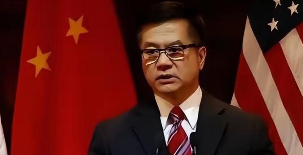 堪称极致双面！任职美国驻华大使期间，骆家辉对华态度极度强硬，处处刁难针对、姿态傲