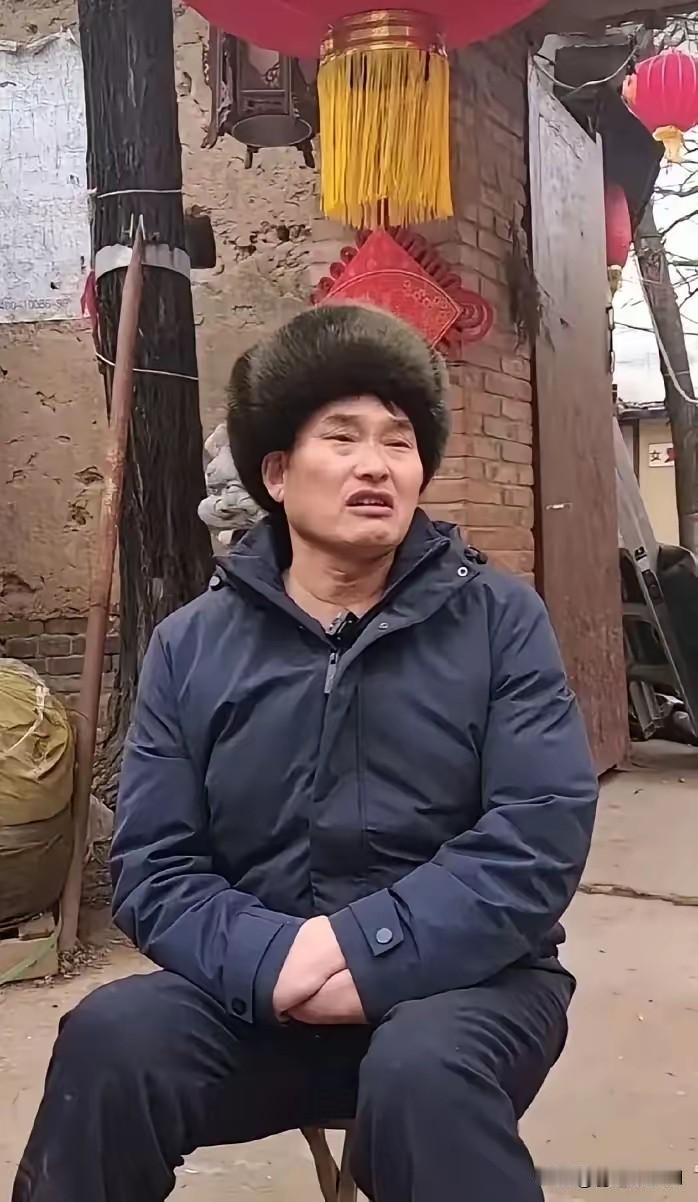 朱之文说，这个也是好事，我们那有句话说的好，人正不怕影子歪，人家拍你了，给他带来