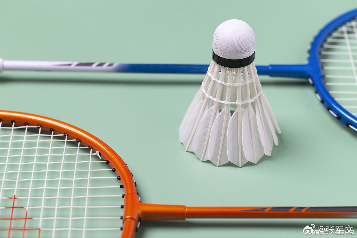 羽毛球降价原因 【价格暴涨数年后，羽毛球终于降价！三大主因揭秘】近日，VICTO