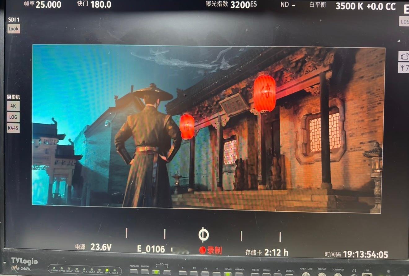 凌儿的江湖气质掩盖不住了呀 
