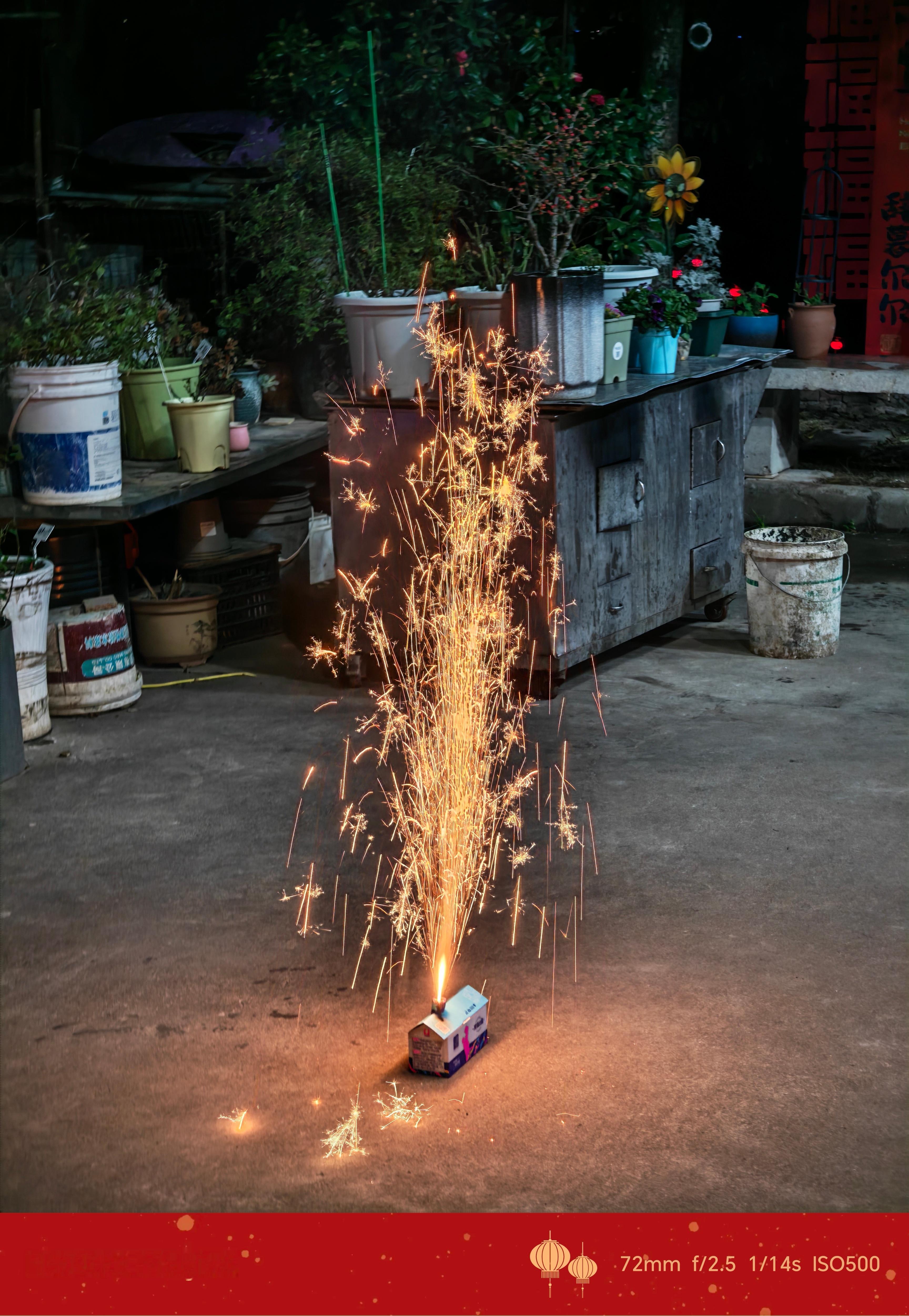 放个鞭炮，今天迎财神