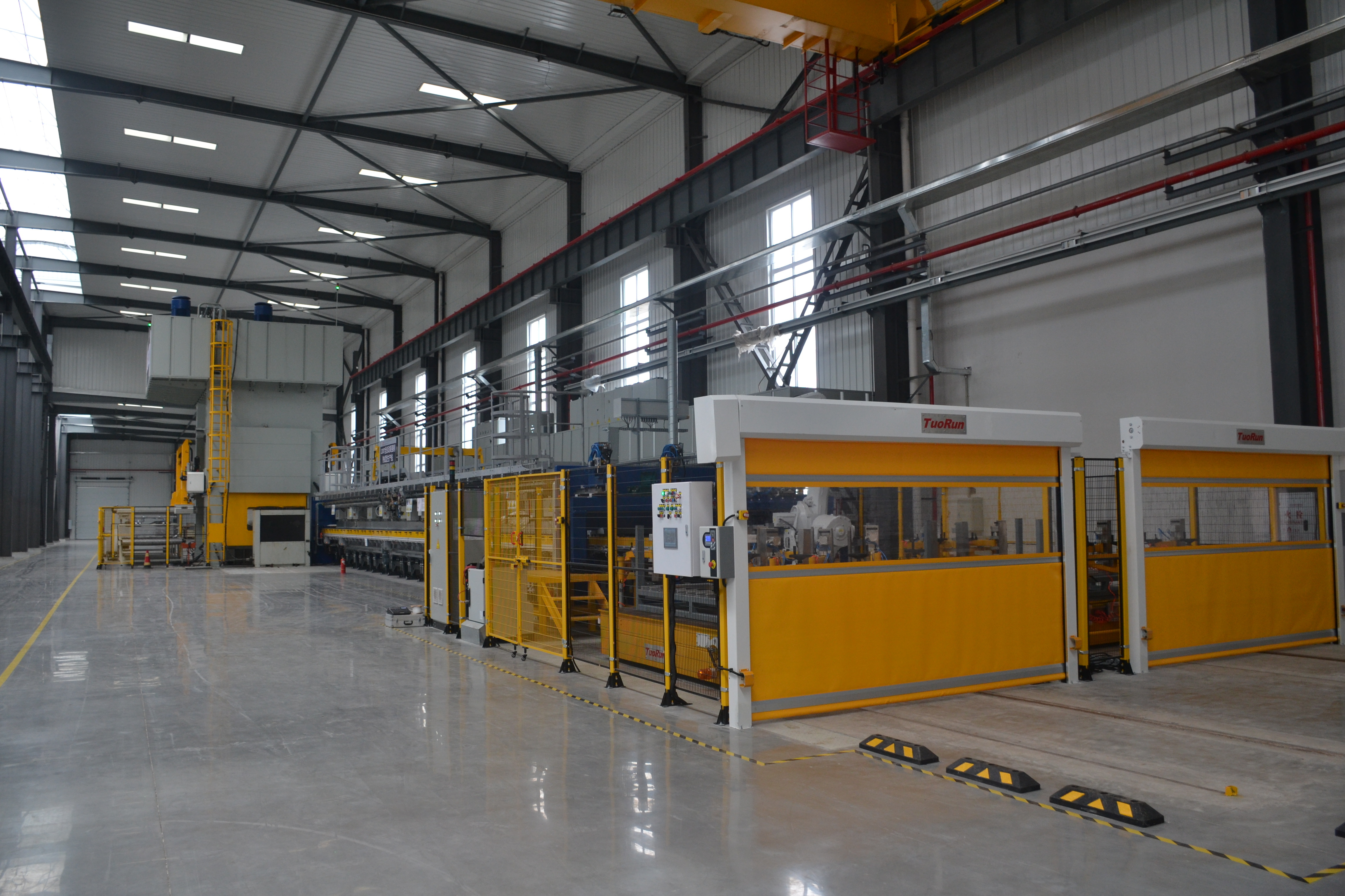 小米YU7用热成型钢的由来（纠正之前的错误）热成型钢是把钢板经过900度左右的高