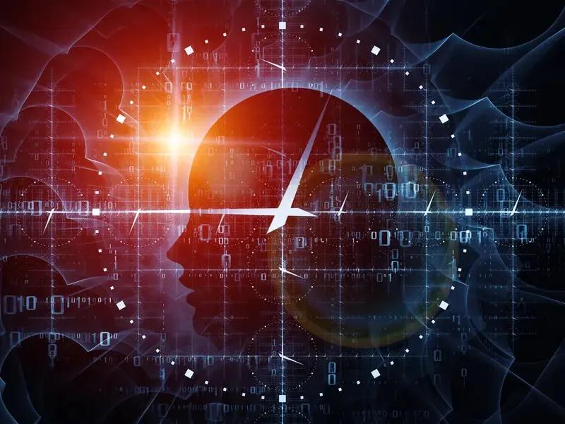 未来十年到二十年，传统真可能被全面颠覆。想想看，当机器人代劳一切，人类社会的价值