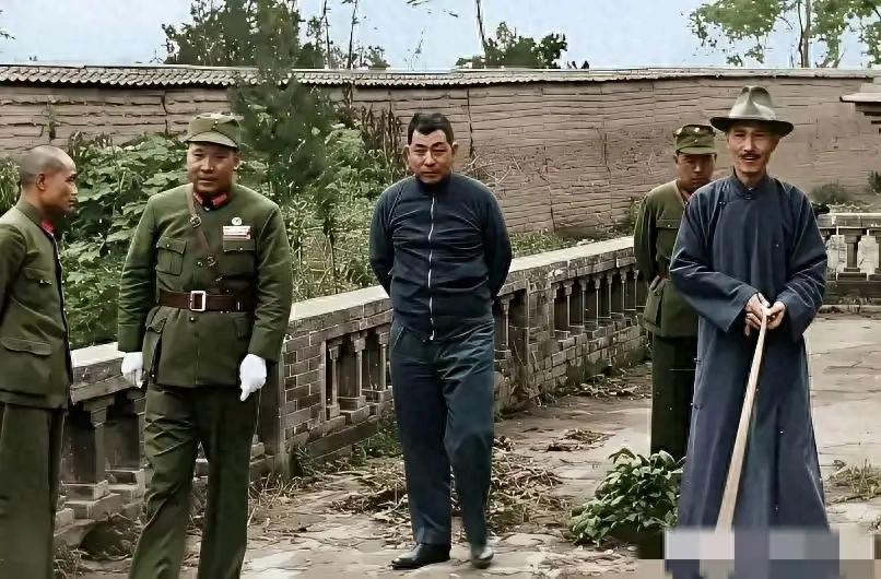 茂陵是什么地方？为什么1936年11月蒋介石去这个陵园去祭拜？意欲如何？
 
茂