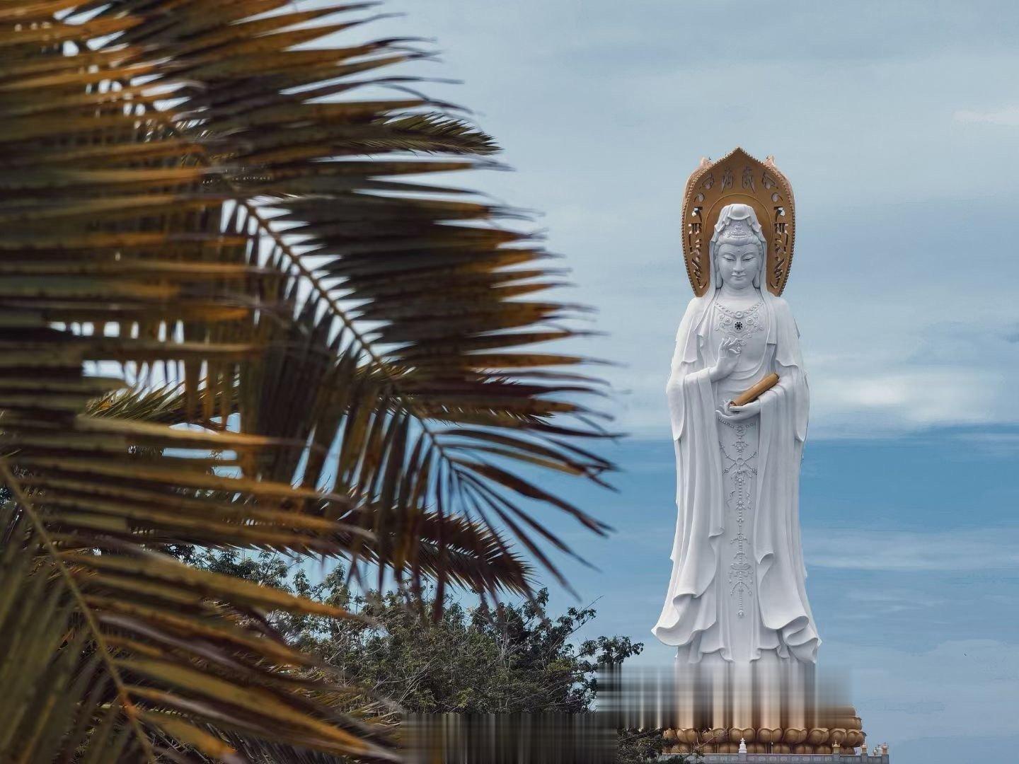 什么是人性，多数男人总想找一个不物质的女人，因为他觉得，你只有不爱钱，才能更爱我