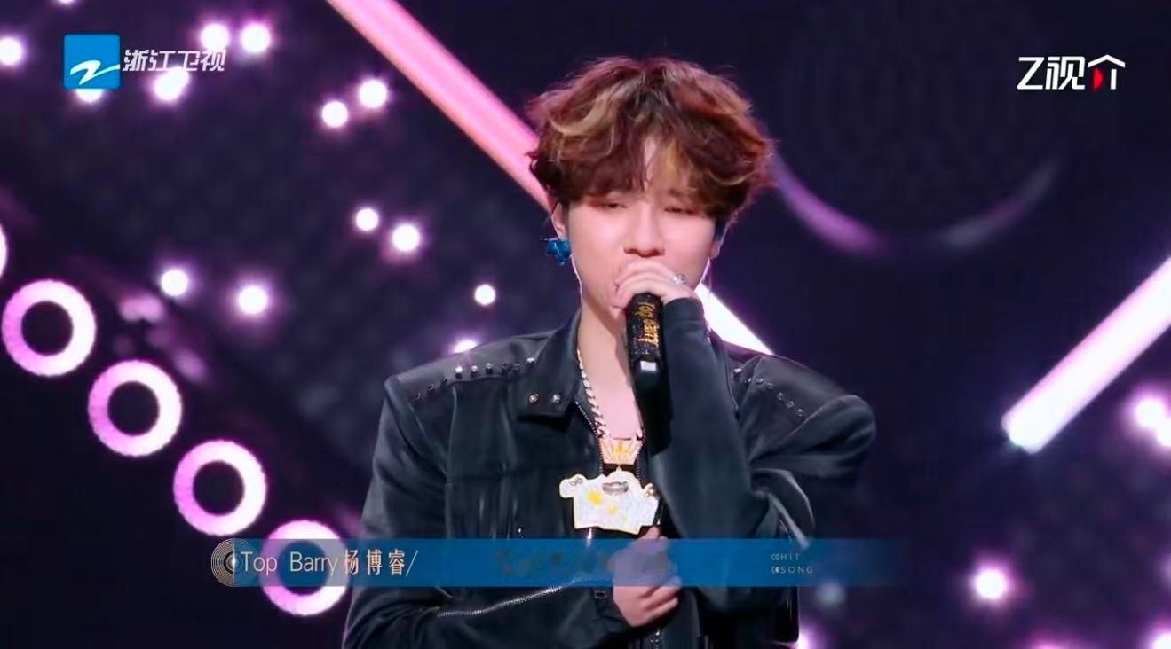 TopBarry帮妈妈追星有歌有歌第二季 张信哲和TopBarry合唱《信仰》已
