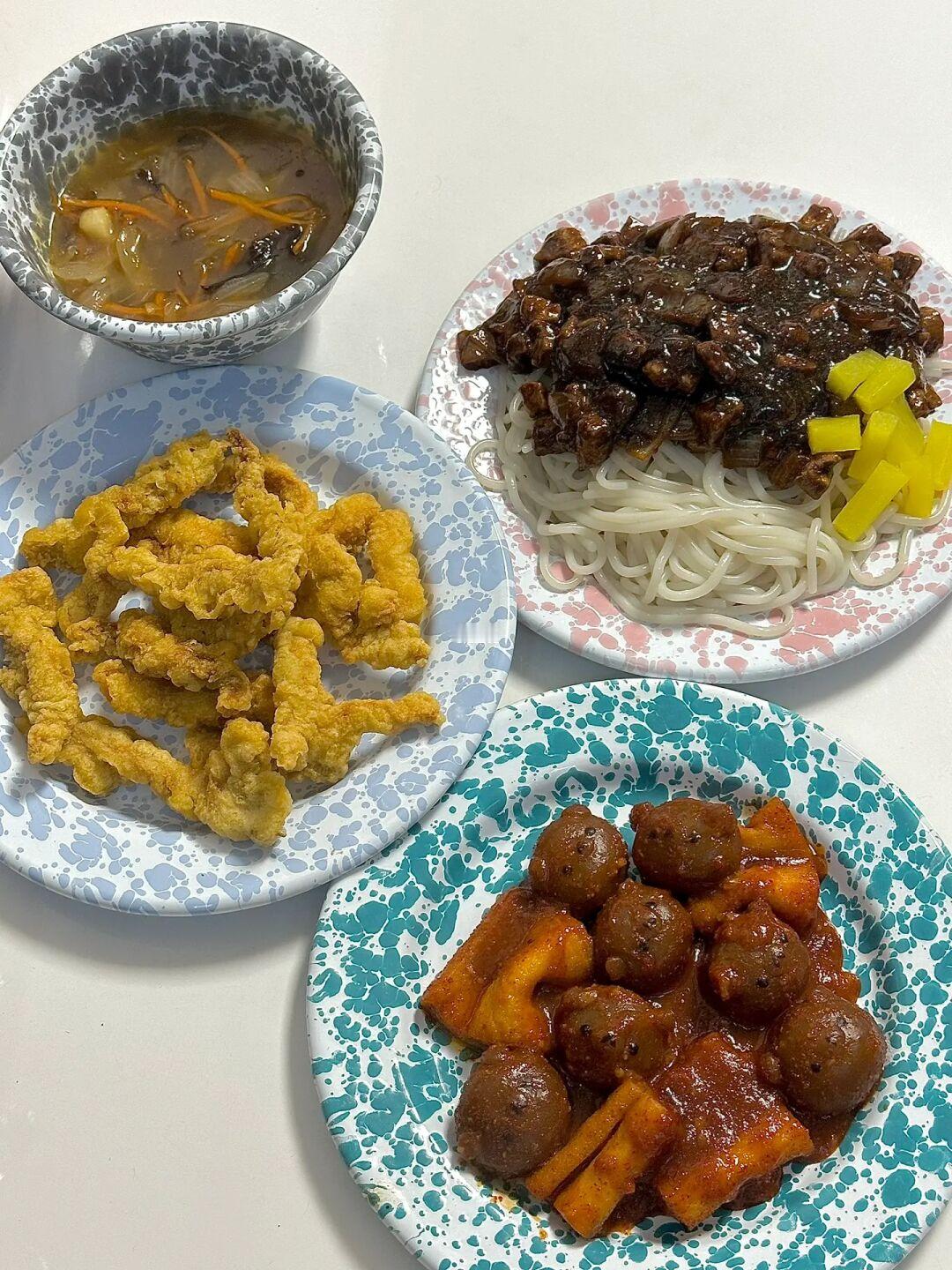 熊熊套餐（川味也能变韩料）