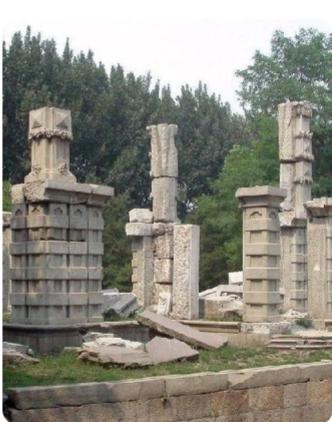 火烧圆明园
1860年，英法联军铁蹄踏破京城门户，圆明园——这座凝聚中华数代帝王