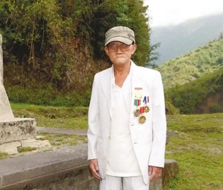 刘辉，男，92岁（2011年），原籍江西省清江县(现更名为樟树市)阁山镇，20岁