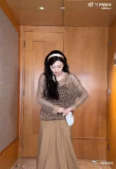 景甜景疯附身景甜用这张脸搞抽象 谁还没看景甜这段抽象名场面！本来是冲着她的盛世美