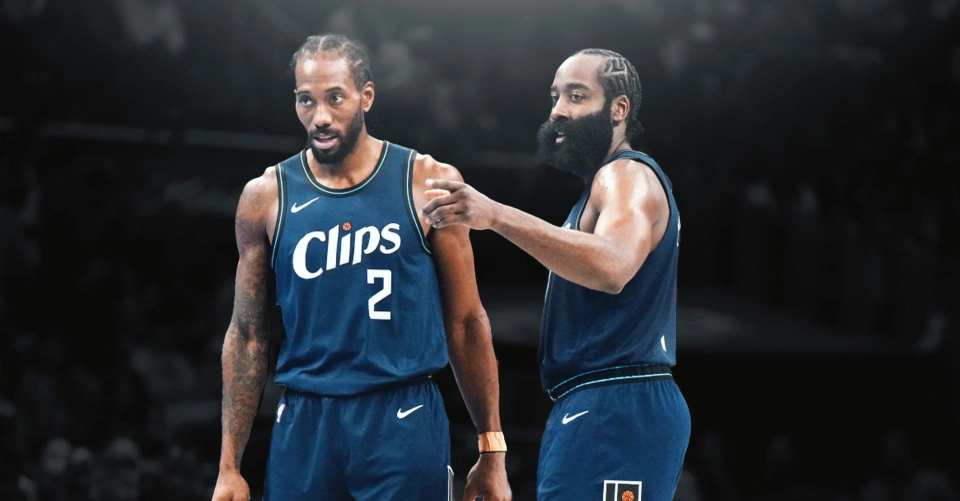 NBA官方公布了今年全明星替补名单。其中，快船队两大球星哈登和莱昂纳德集体落选。