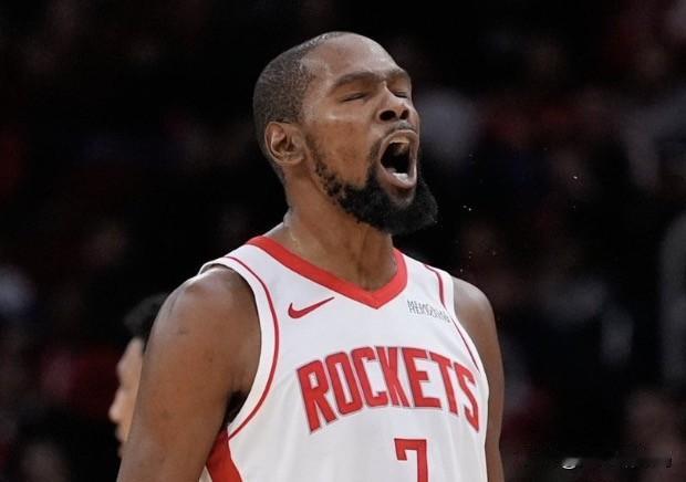 NBA情报局 09月24日讯

范弗利特盛赞杜兰特即插即用！既是顶级天赋的证明，