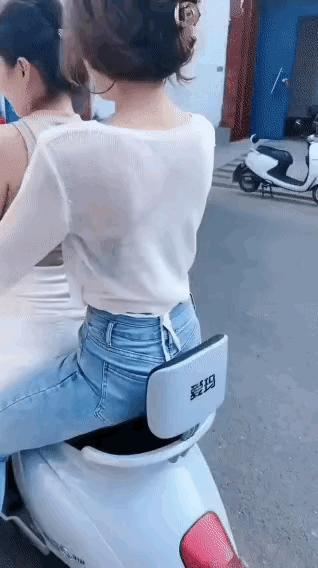 她非要做你女朋友，你怎么办？ 