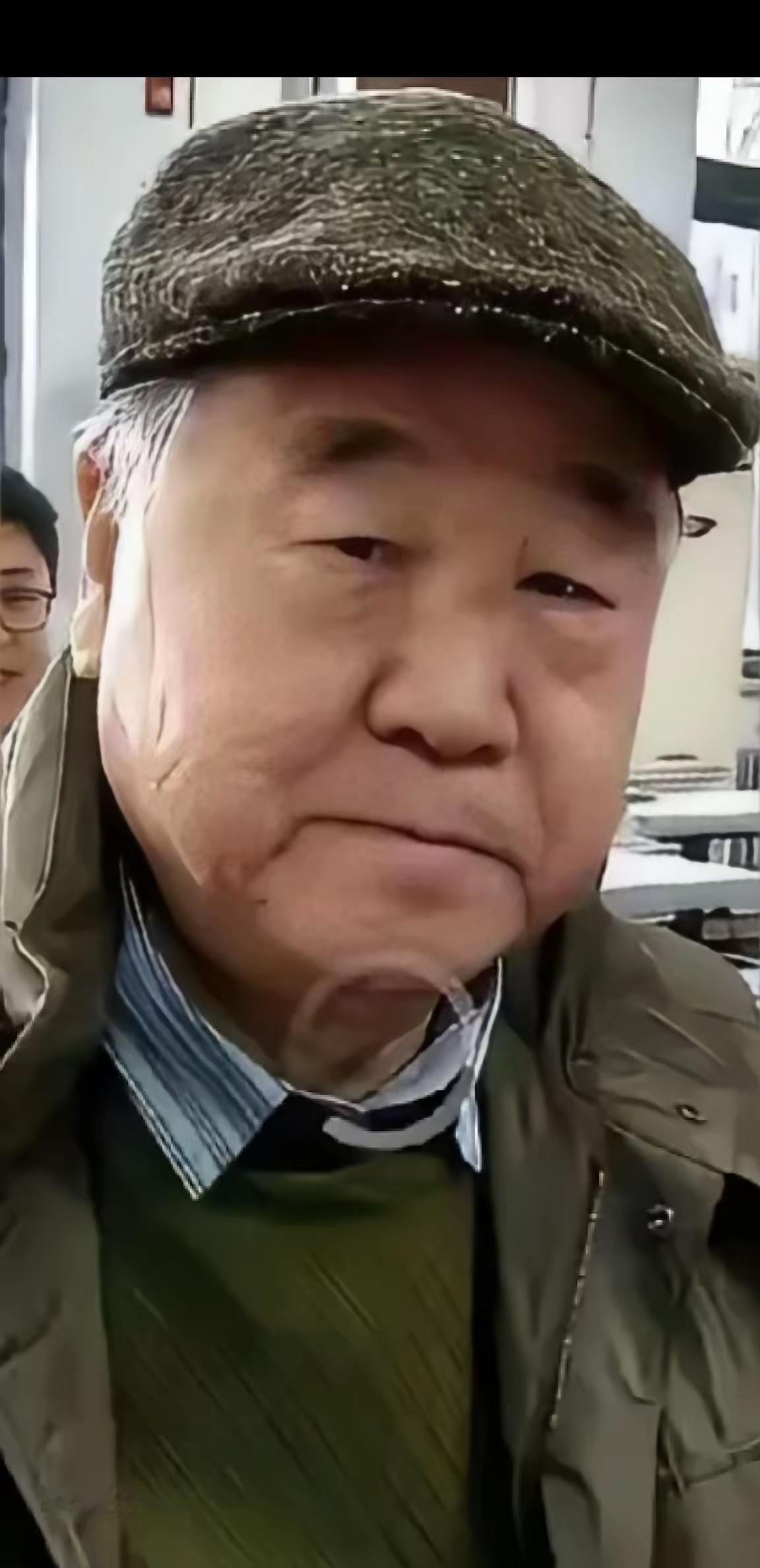 莫言又增加一顶洋帽子，这一次他的获奖感言和获奖服装，会是怎样的?
最近俄罗斯“亚