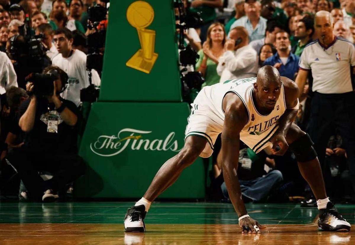 NBA球员号码最佳阵容盘点—5号球员你首先会想到谁？
控卫
贾森·基德（2001