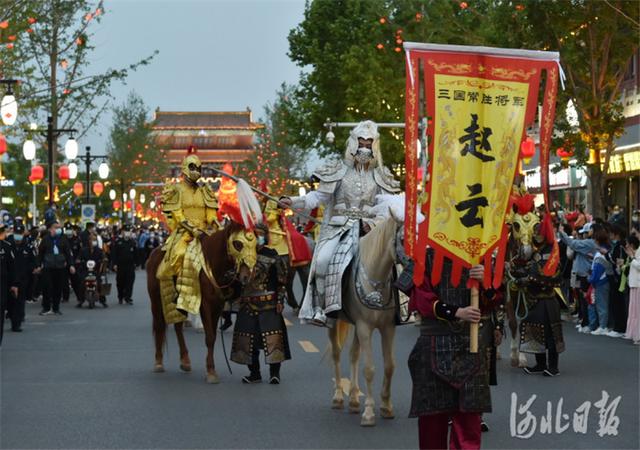 河北新闻网 河北正定：30余项文化活动带火假日古城游