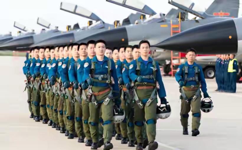 航程超5500公里！中国歼20再获突破，让美国霸权逻辑崩塌?

当搭载国产涡扇-