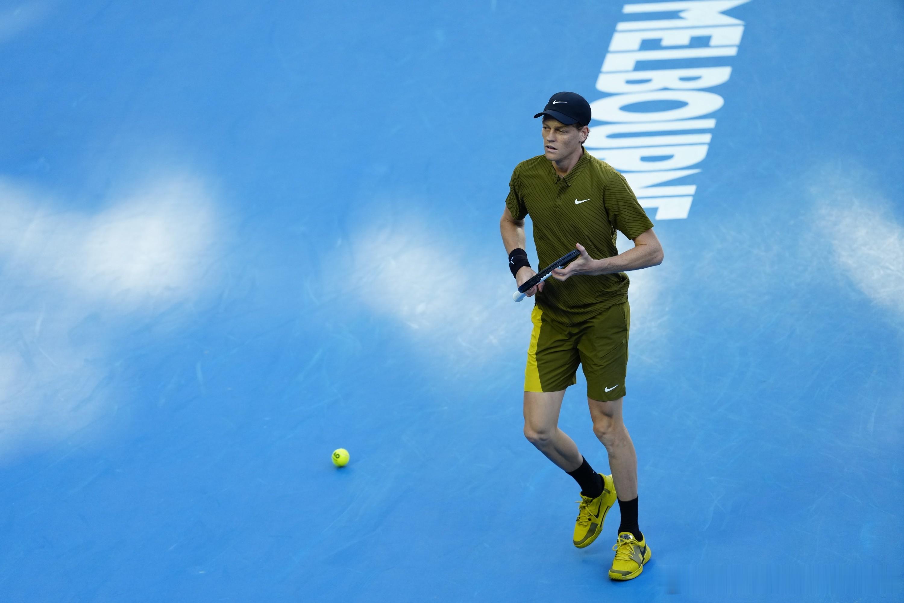 辛纳澳网15连胜 扬尼克·辛纳！澳网2026首秀终于上演，没打完全场晋级了✅6-