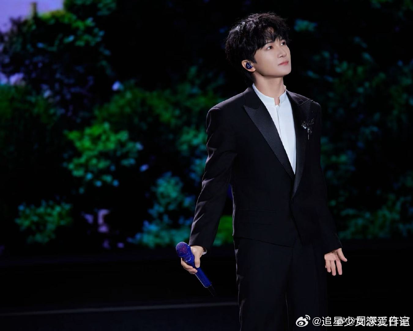 周深歌声里的四渡 电影四渡听周深唱响《渡》，在悠扬旋律里读懂四渡赤水的艰难征程，