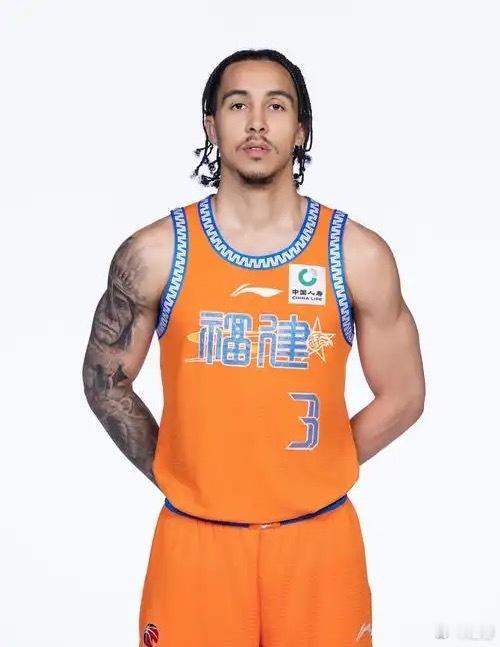 哦吼！又一场加时赛。特莱斯面对前前东家新疆命中绝平球，并在常规时间砍下CBA生涯