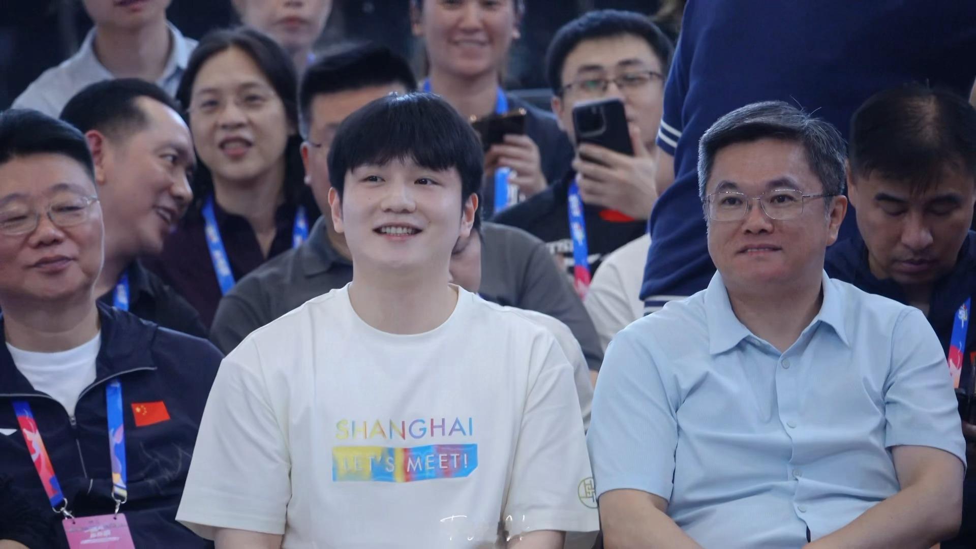 太乖了^ ^樊振东樊振东上海活动 