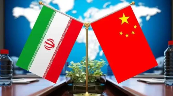 中国错判了伊朗，还是伊朗错判了中国？伊朗本来想着自己扛着"反美大旗"，中国怎么也