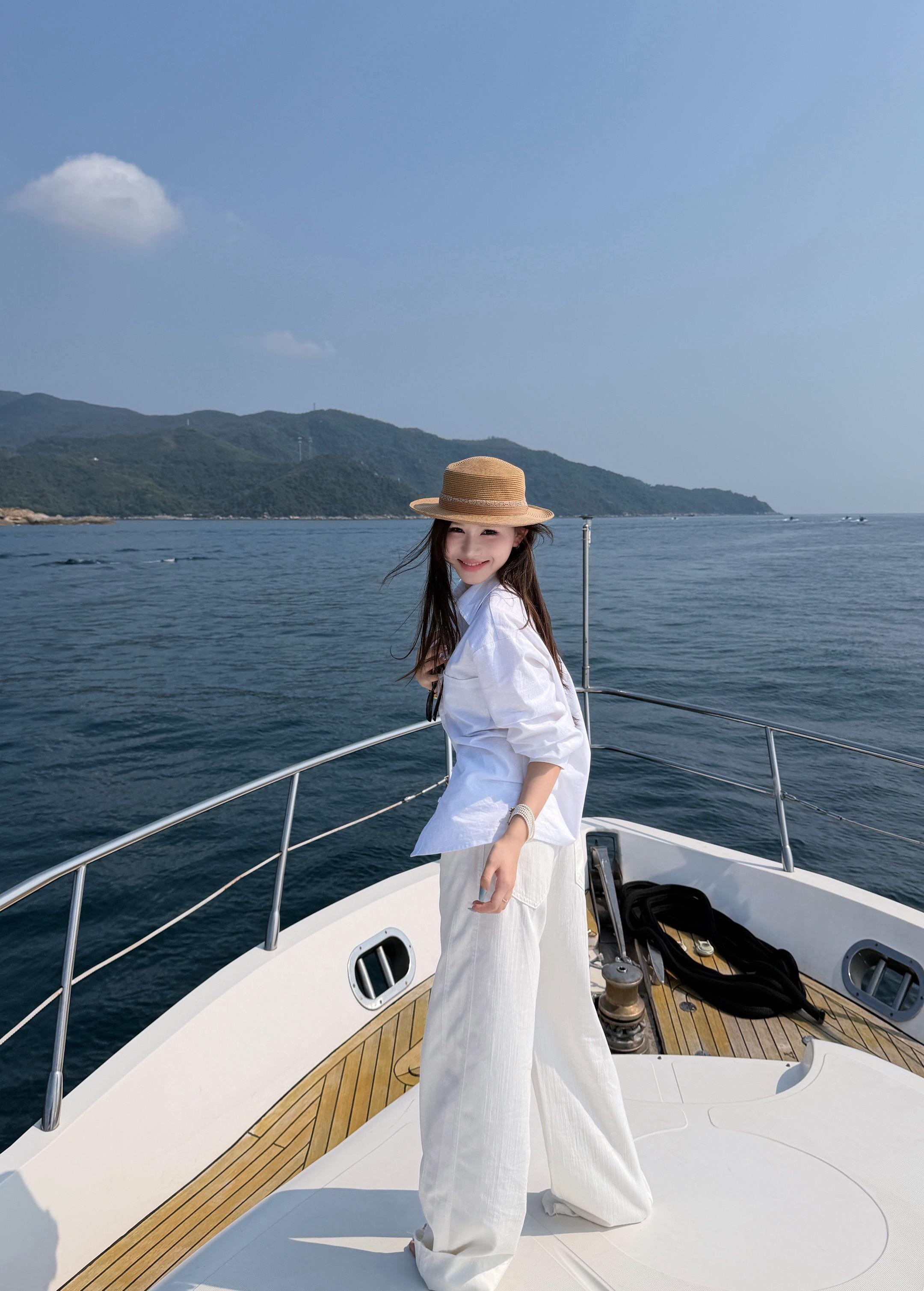 享受自由 享受风 🏝️🌊🩵 这个世界我还有很多地方想去看看