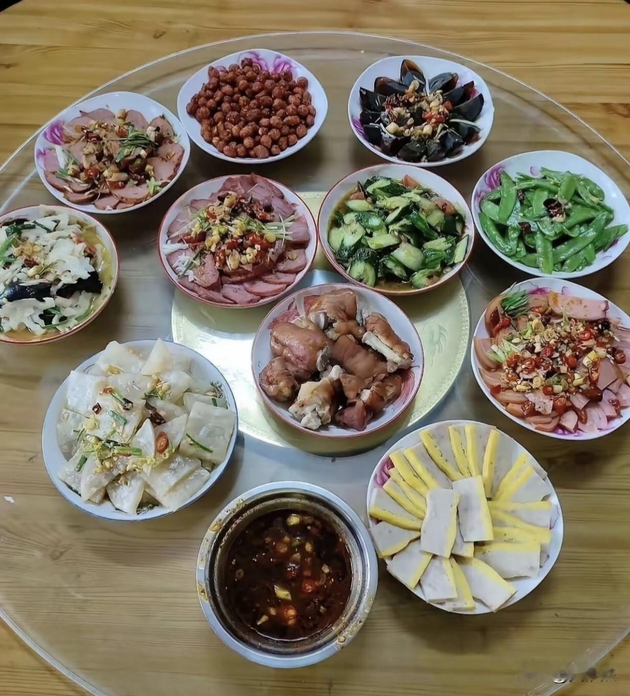 100块搞定一桌菜，这日子会过吧！