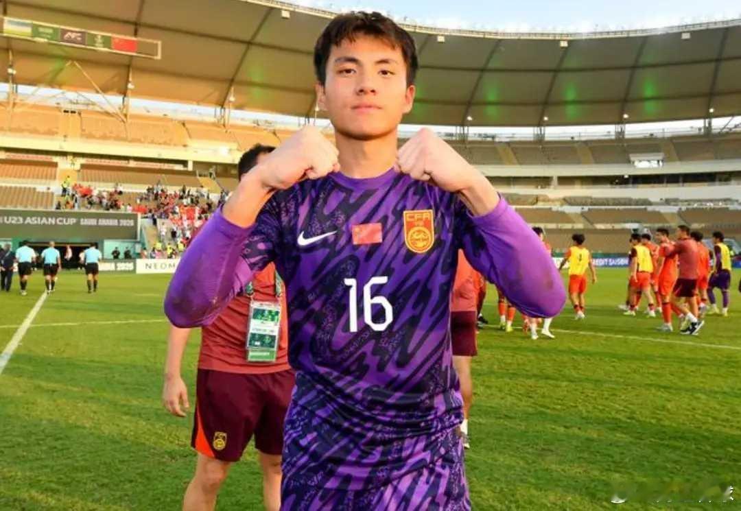 亚足联U23最具影响力球员评选：中国U23门将李昊入选近日，亚足联官方发布了20