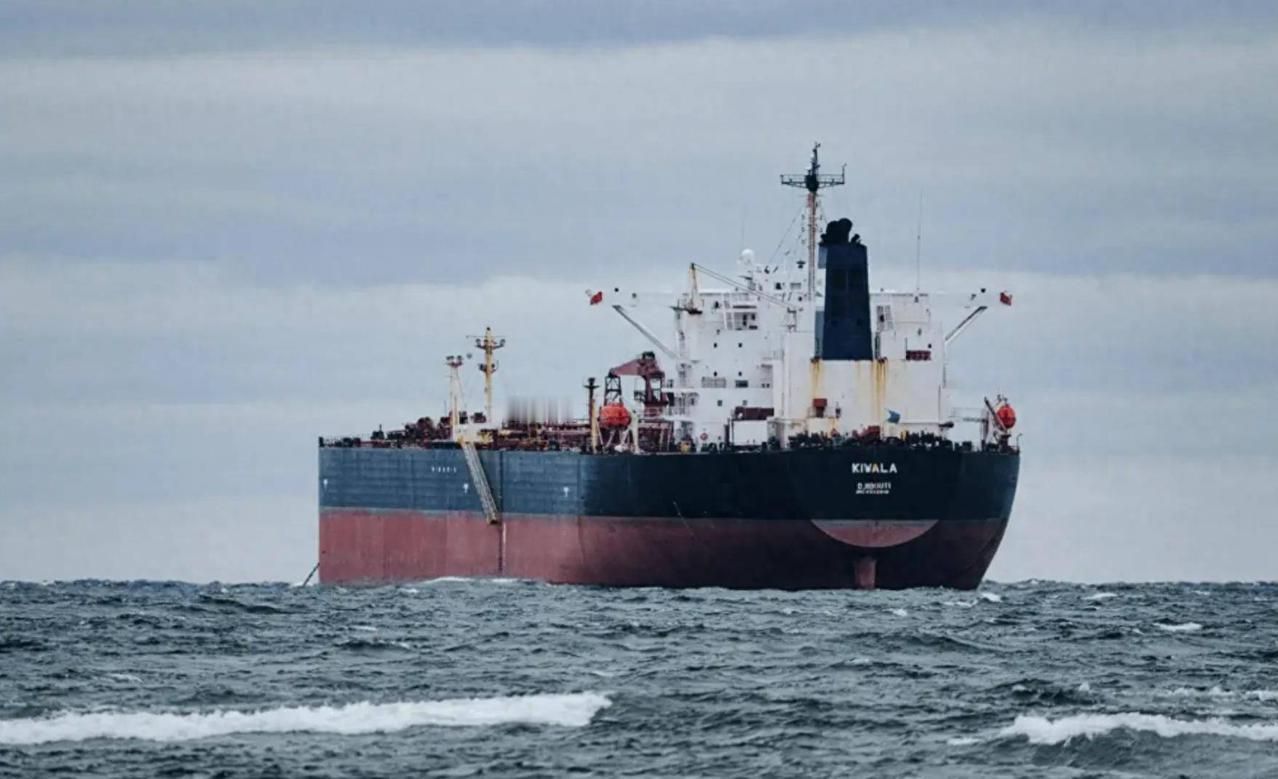 局势已经非常危险，美国军事专家前五角大楼官员派恩警告称，如果美国继续对伊朗进行海