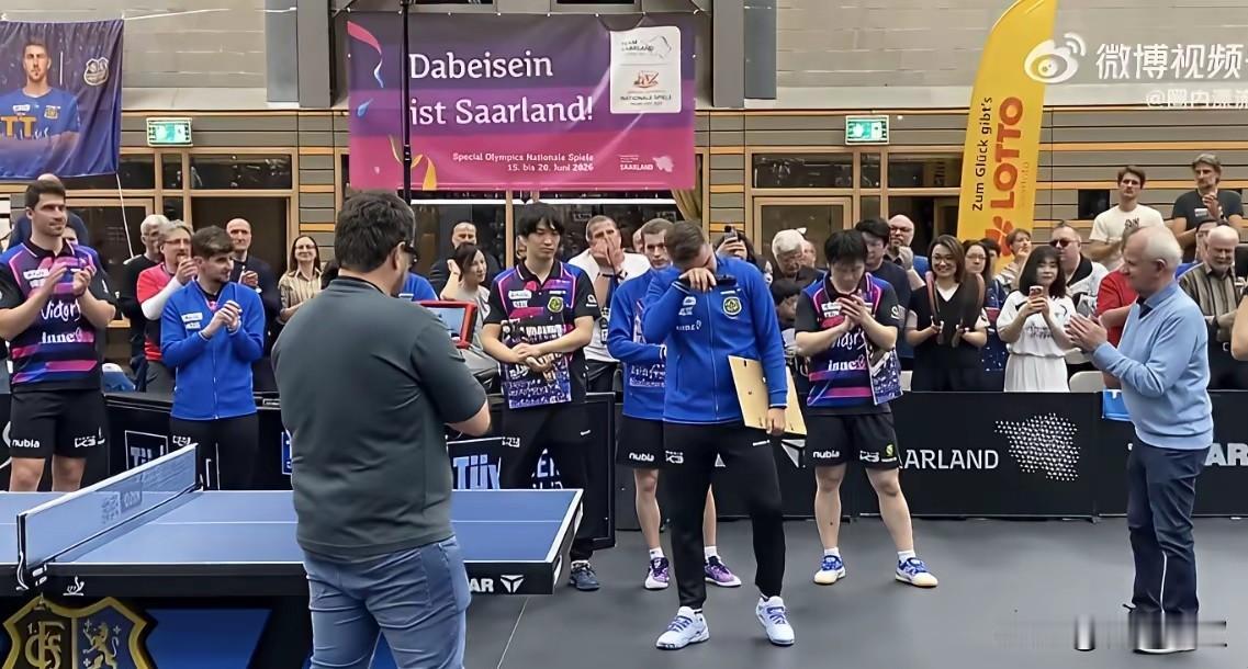 哎！达科哭的好伤心！
达科和东哥不同，
他从20岁打到了28岁，
将人生最为难忘