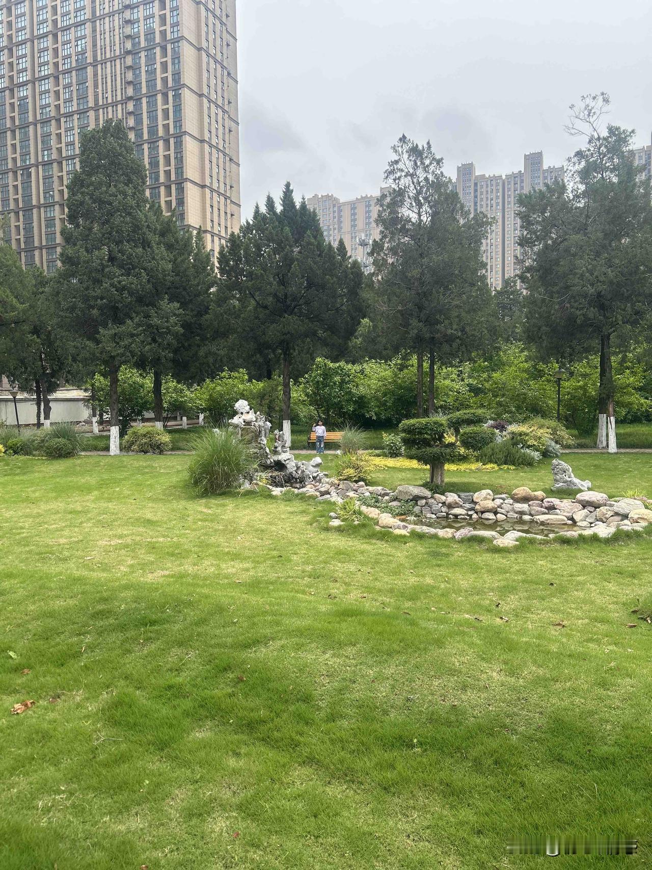 上联：冬去千山秀，诚邀下联春归万岭青
