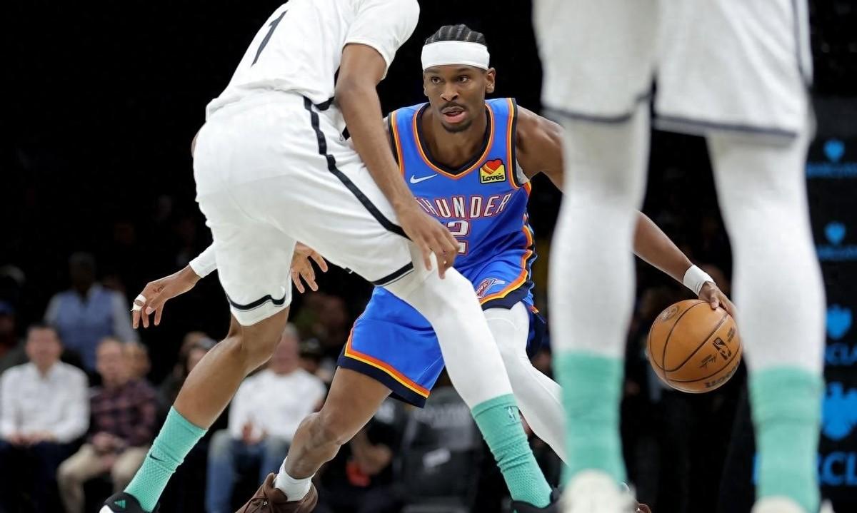 作为看了十几年球的老球迷，看到这波最新的赔率我都忍不住想笑：这哪是争奖啊，这简直