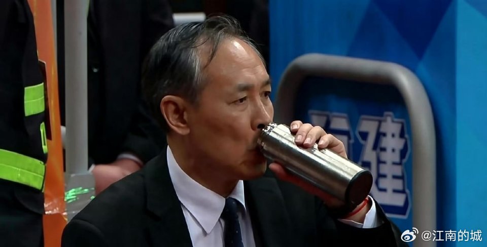 许利民：结果上看我们战胜了对方，但其实我们是战胜了自己。辽宁男篮vs北京男篮cb