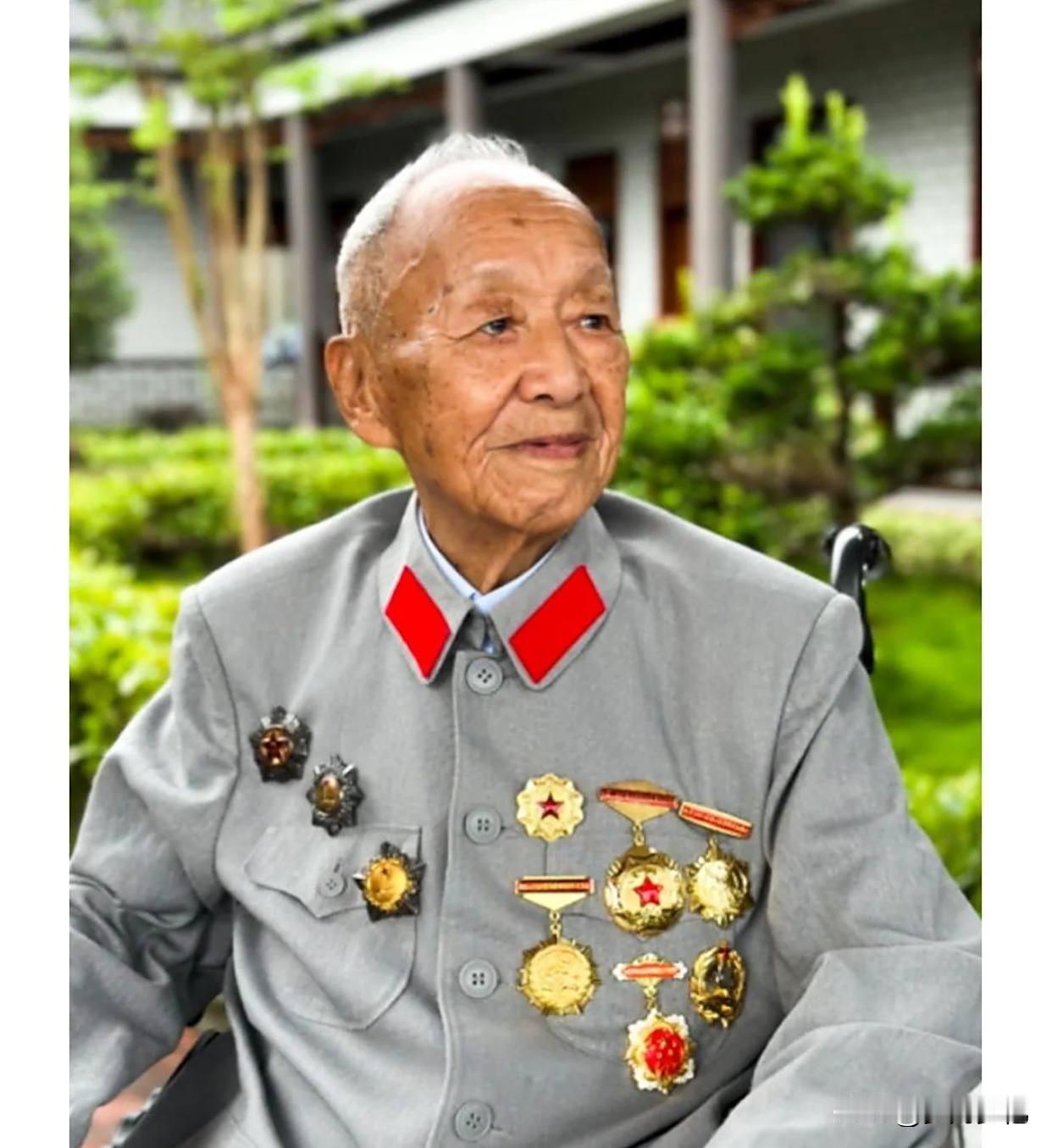 108岁老红军离世！5个子女用一生践行传承，这才是最硬核的红色家风🔥
 
10