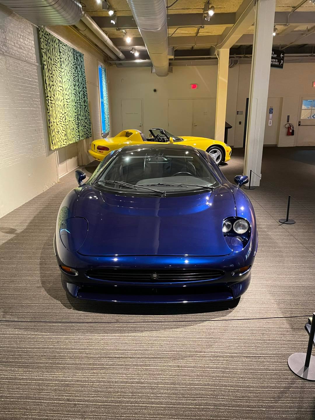 玩儿wink的XJ220，可爱不？ ​​​