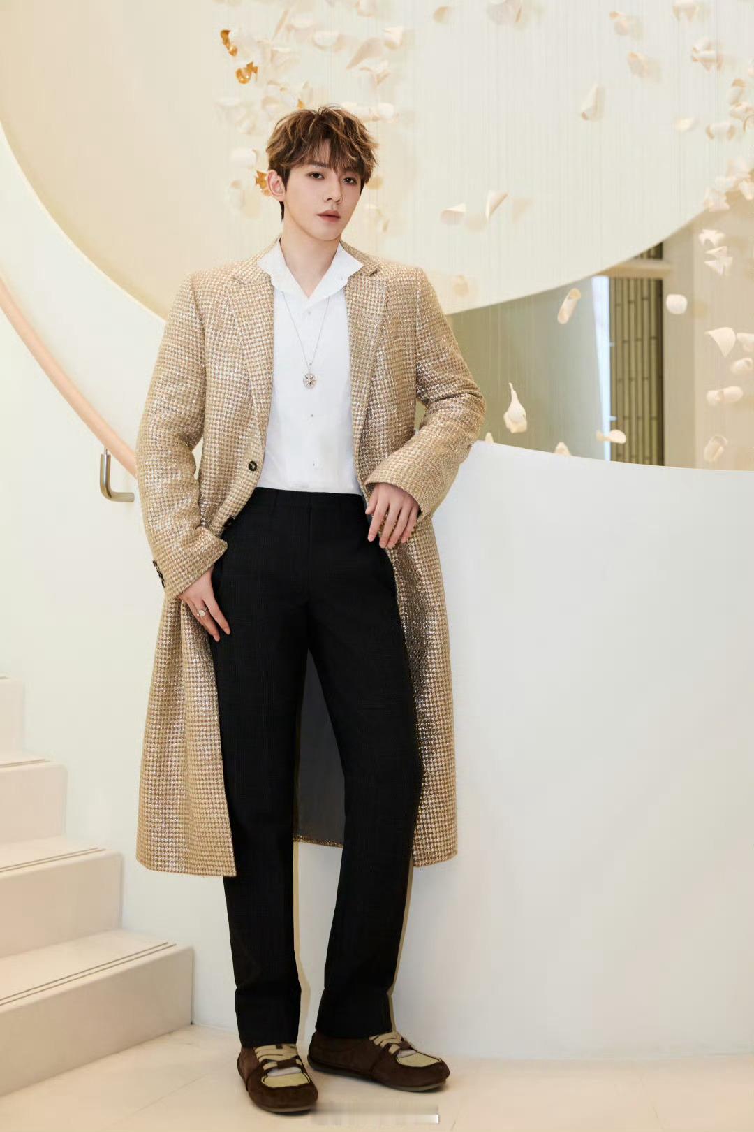 邓为北京线下人气邓为最新营业图，为为真不愧是内娱现役法拉利