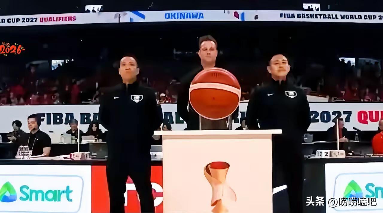 FIBA这回算是自己打脸了。
之前那三位在男篮亚预赛上“出尽风头”的裁判，近几日