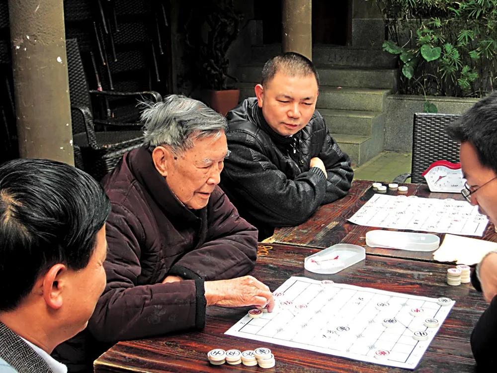 棋圣钟珍大胜日本棋王，一旦刷到这样的视频可都得好好反思一下了，因为你一旦刷到这个