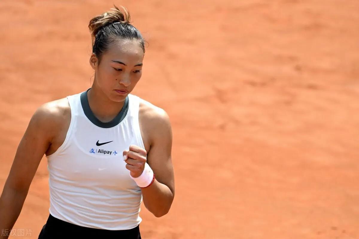 北京时间5月13日，WTA1000罗马赛1/8决赛继续进行，在一场焦点大战中，中