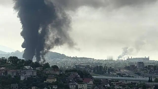 俄罗斯索契凌晨突遭无人机猛攻！一座旅游城市首次直接卷入战火。谁也想不到，风光出名