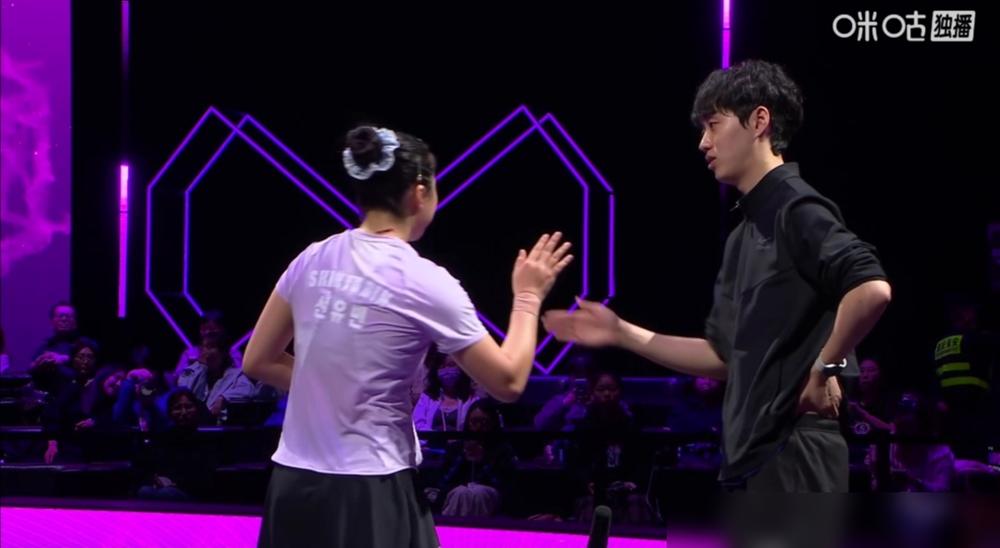 3比0领先，对手突然捂住腰，王艺迪懵了，连丢三局！决胜局她只用一招，就把韩国队最