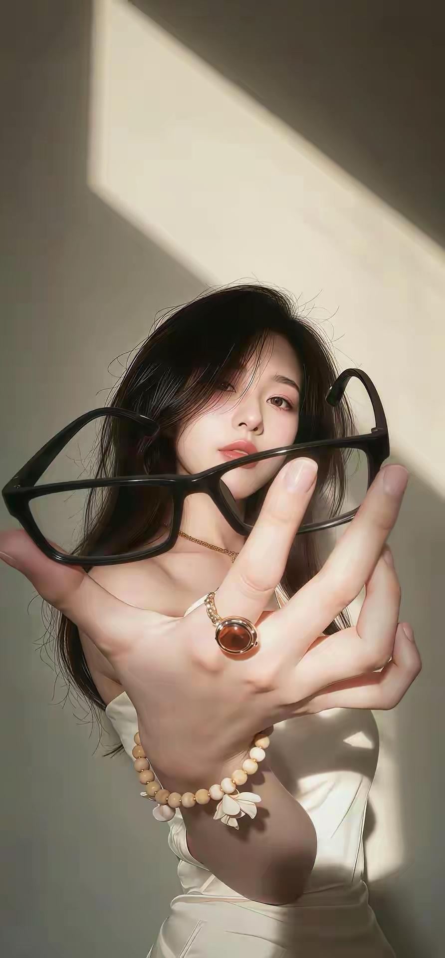 复古眼镜+气质=满分